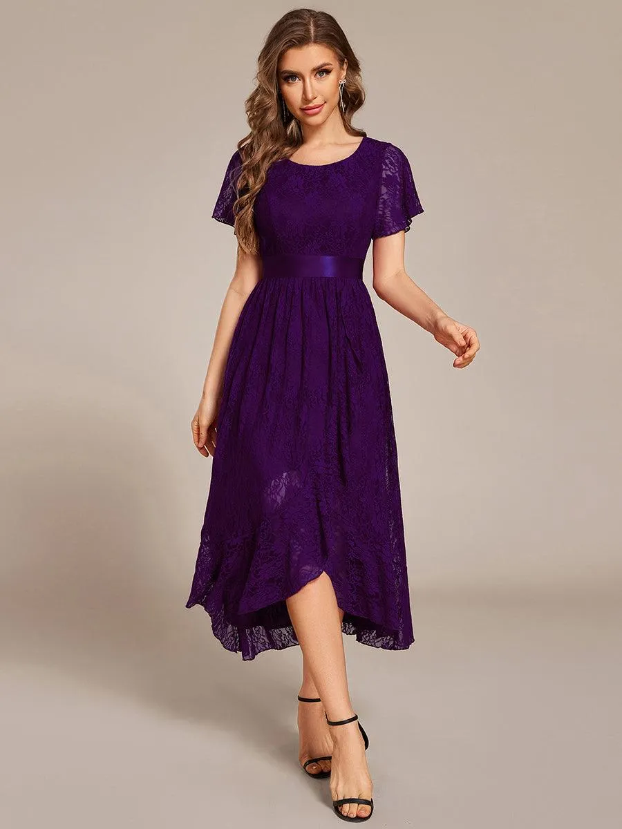 Robe d'invitée de mariage coupe A en dentelle