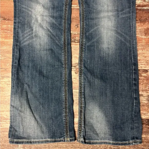 Rock Revival | VGUC Blake Easy Boot Distressed Embellished Jeans, Size 32