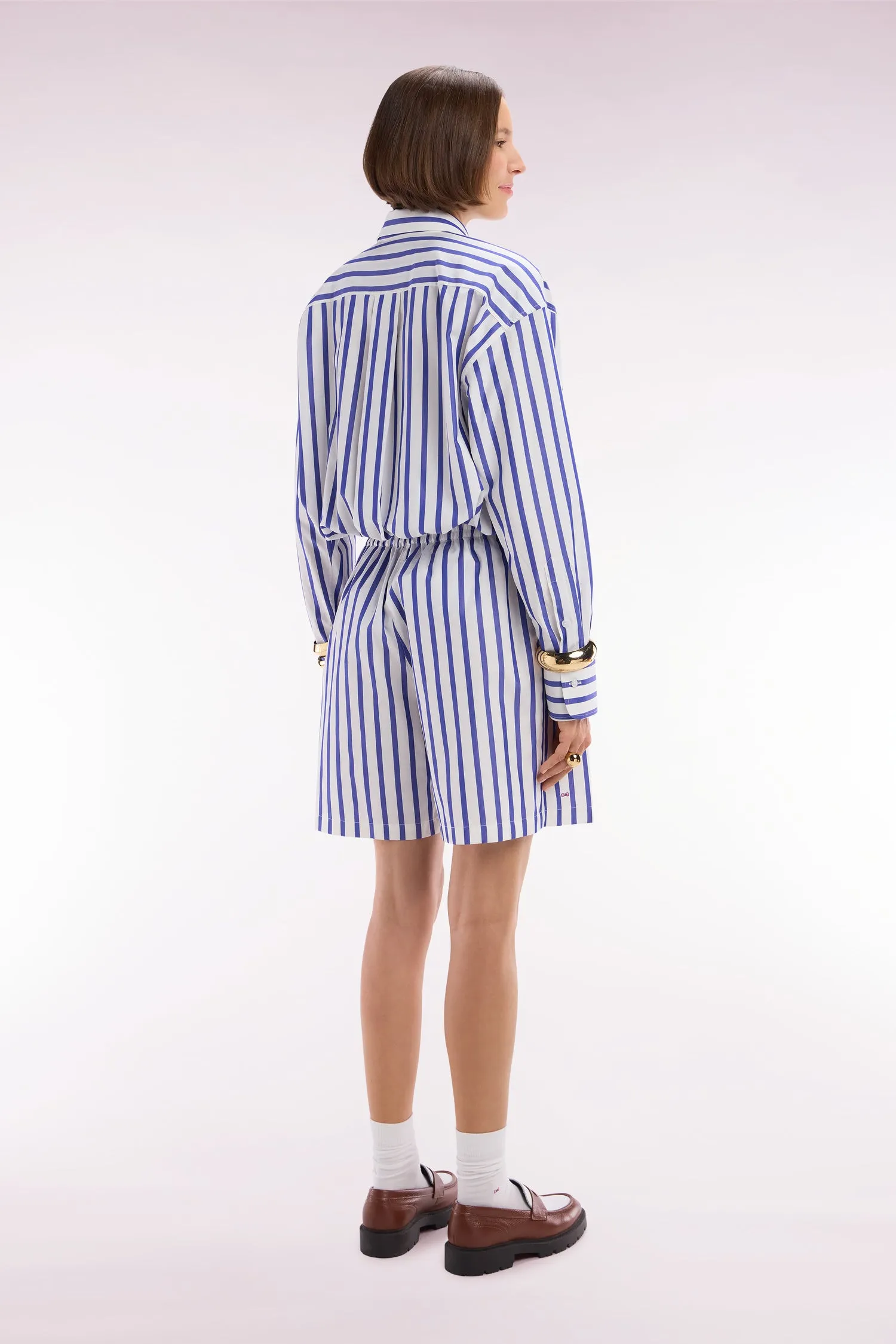 Short en coton blanc à rayures bleues coupe Oversized