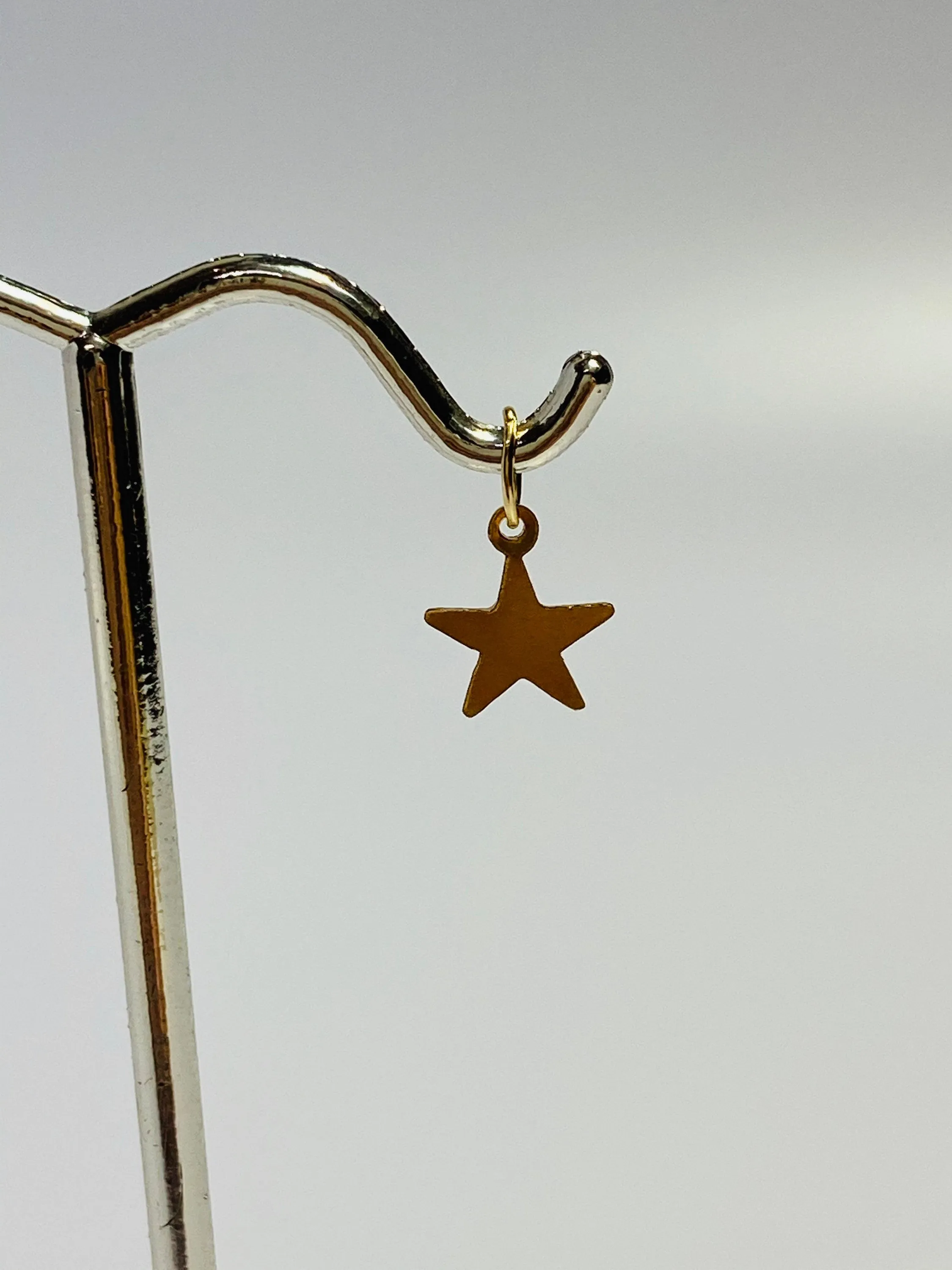 Smooth Star Finding SKU: 301-C