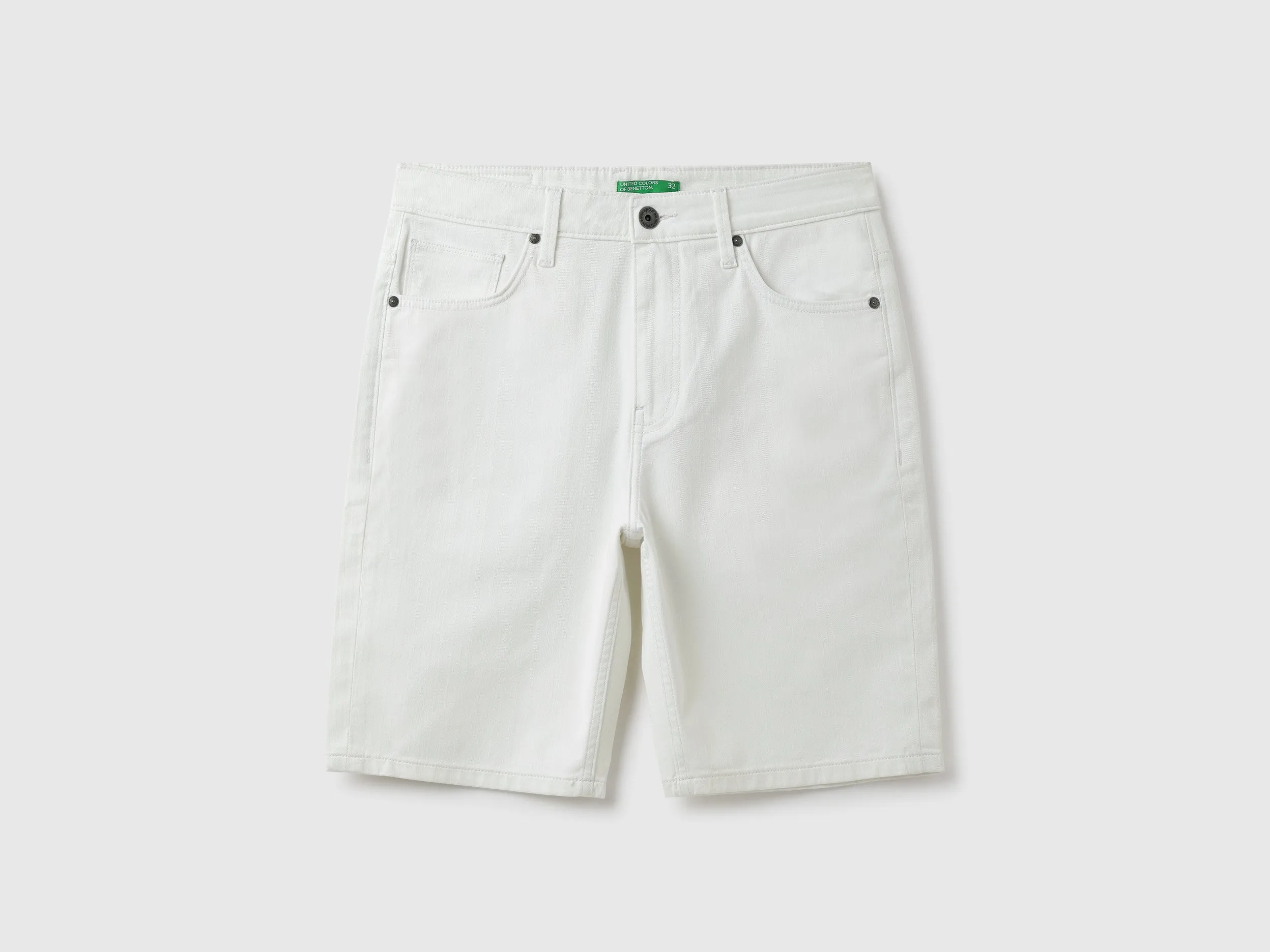 Solid Comfort Fit Denim Shorts