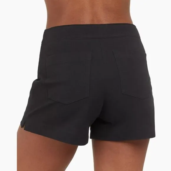 Spanx Classic Black On-the-Go Polished 6&quot; Stretch Shorts Size L