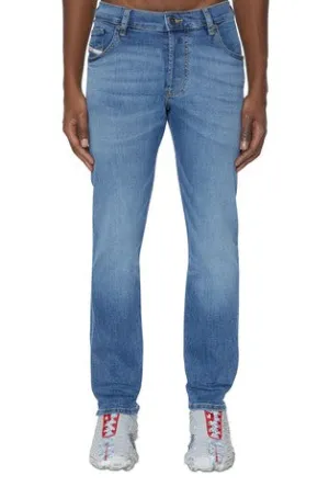 Stretch Denim Tapered Jeans for Everyday Comfort – James