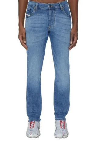 Stretch Denim Tapered Jeans for Everyday Comfort – James