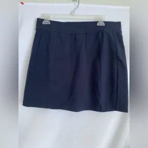 T BY TALBOTS Navy Blue Everyday Stretch Skort‎ Women's Size M NWOT