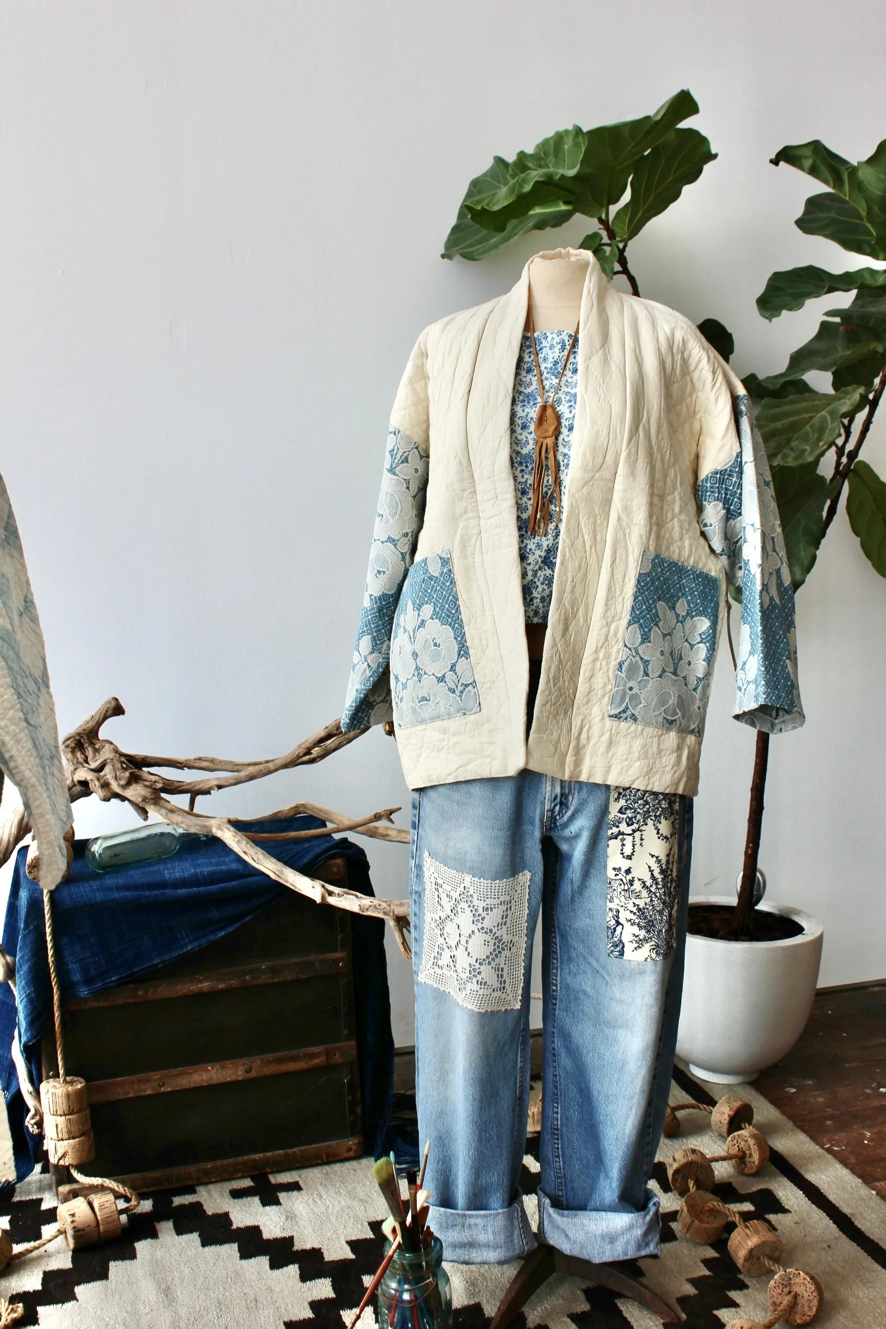 The Highlands Foundry Natural Quilt   Coverlet Coat THF31