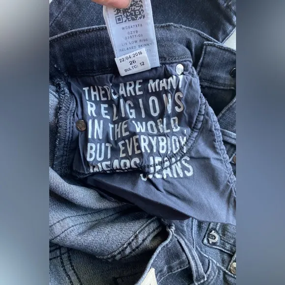True religion Liv Relaxed Skinny Crystal Jean Black Smog Denim