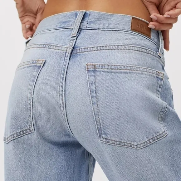 Urban Outfitters BDG 90's Mid Rise Boot Cut Jeans in Light Blue Size 38 NWT