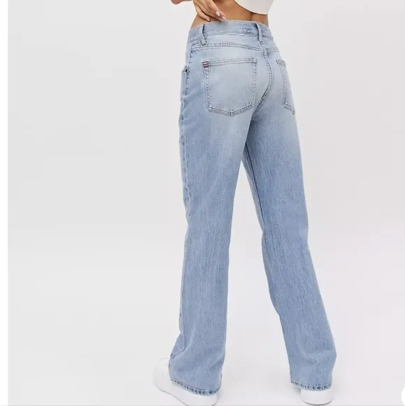 Urban Outfitters BDG 90's Mid Rise Boot Cut Jeans in Light Blue Size 38 NWT
