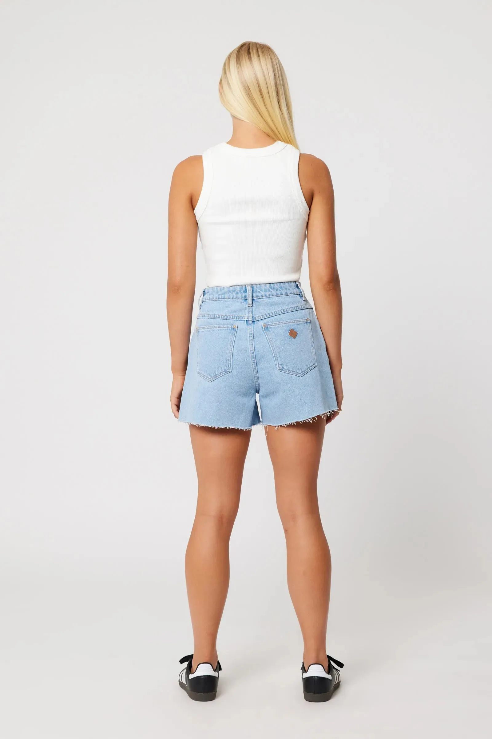 VENICE SHORT - KENDALL
