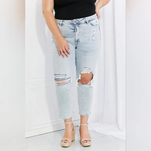 Vervet By Flying Monkey Light Wash Slim Straight Cropped Jeans Mom Erika 20W