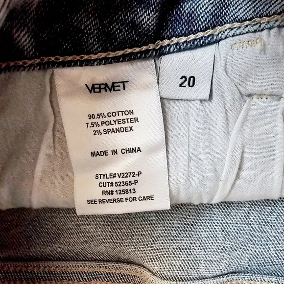 Vervet By Flying Monkey Light Wash Slim Straight Cropped Jeans Mom Erika 20W