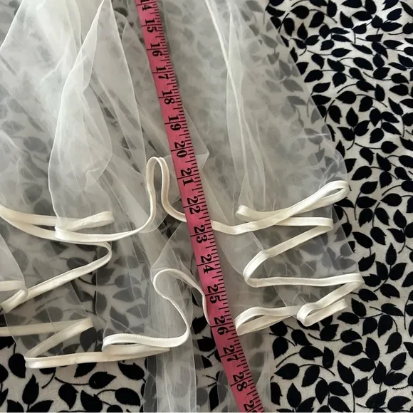 Victoria’s Secret Wedding Collection White JustMarried SatinRuffle Teddy NWT 36B
