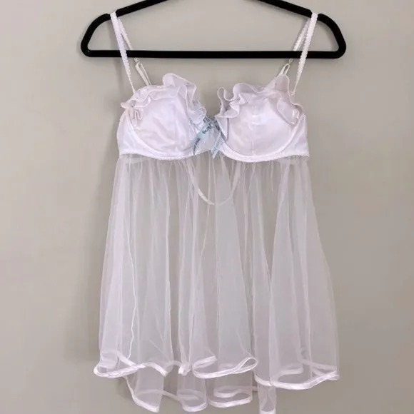 Victoria’s Secret Wedding Collection White JustMarried SatinRuffle Teddy NWT 36B