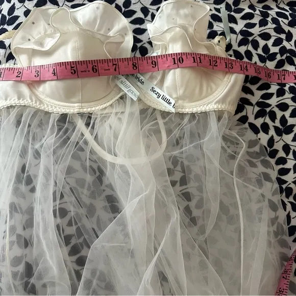 Victoria’s Secret Wedding Collection White JustMarried SatinRuffle Teddy NWT 36B