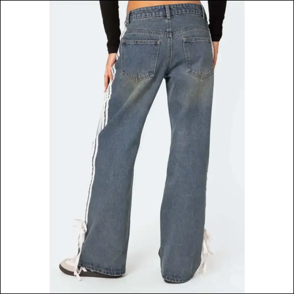 Wide Leg Jeans: where Stripes Meet Chic & my Closet’s New Best Friend 😂💃