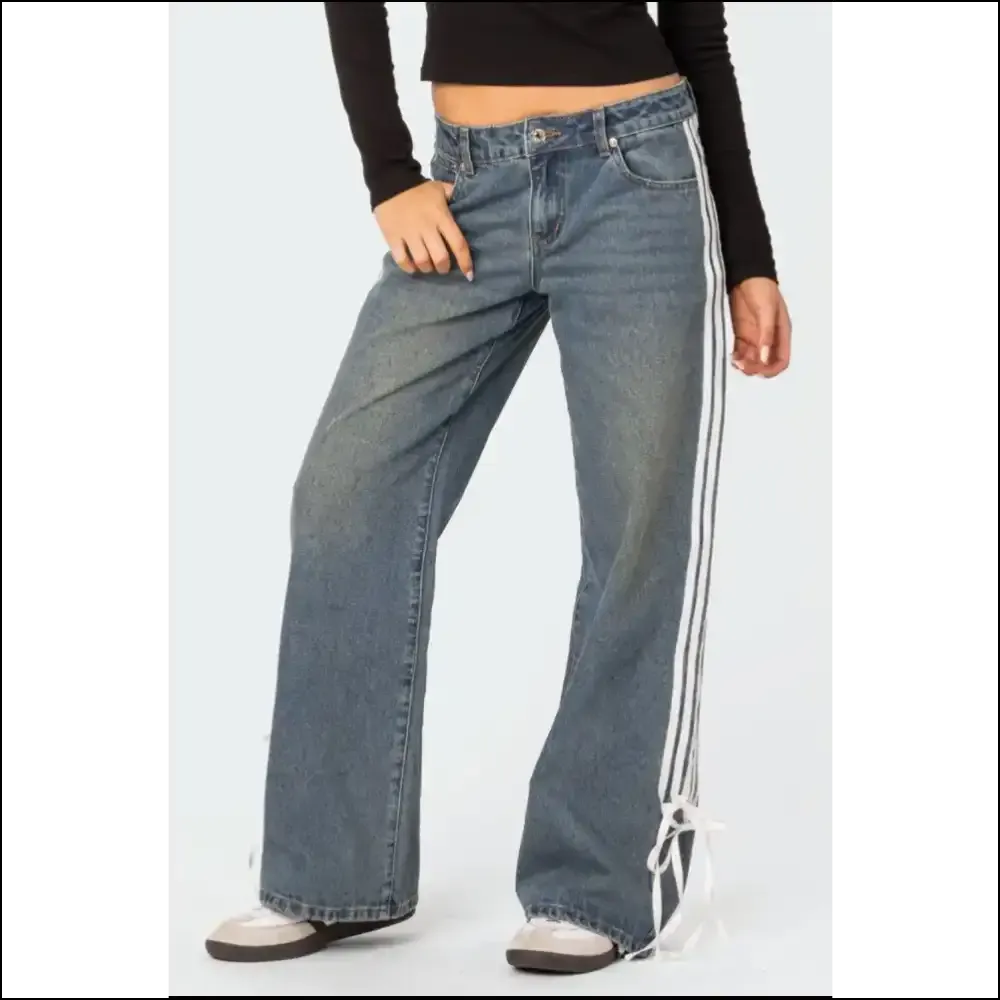 Wide Leg Jeans: where Stripes Meet Chic & my Closet’s New Best Friend 😂💃