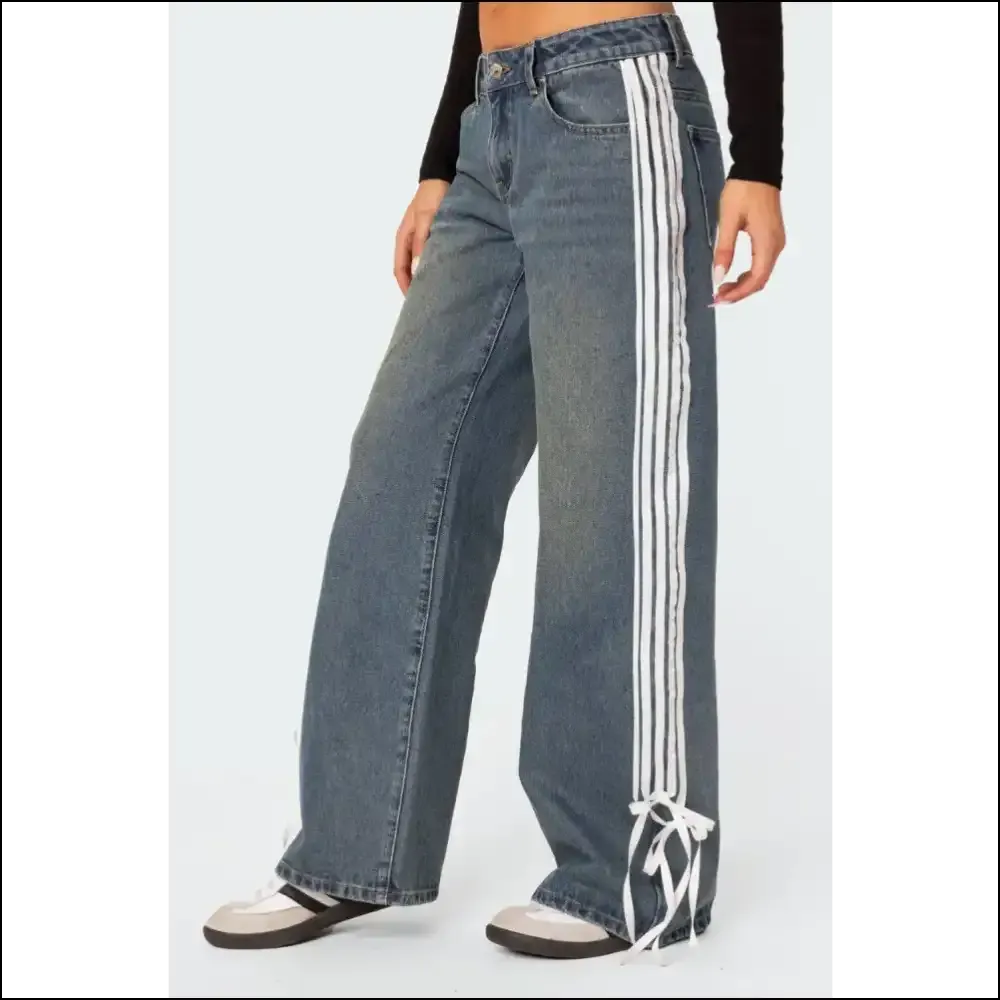 Wide Leg Jeans: where Stripes Meet Chic & my Closet’s New Best Friend 😂💃