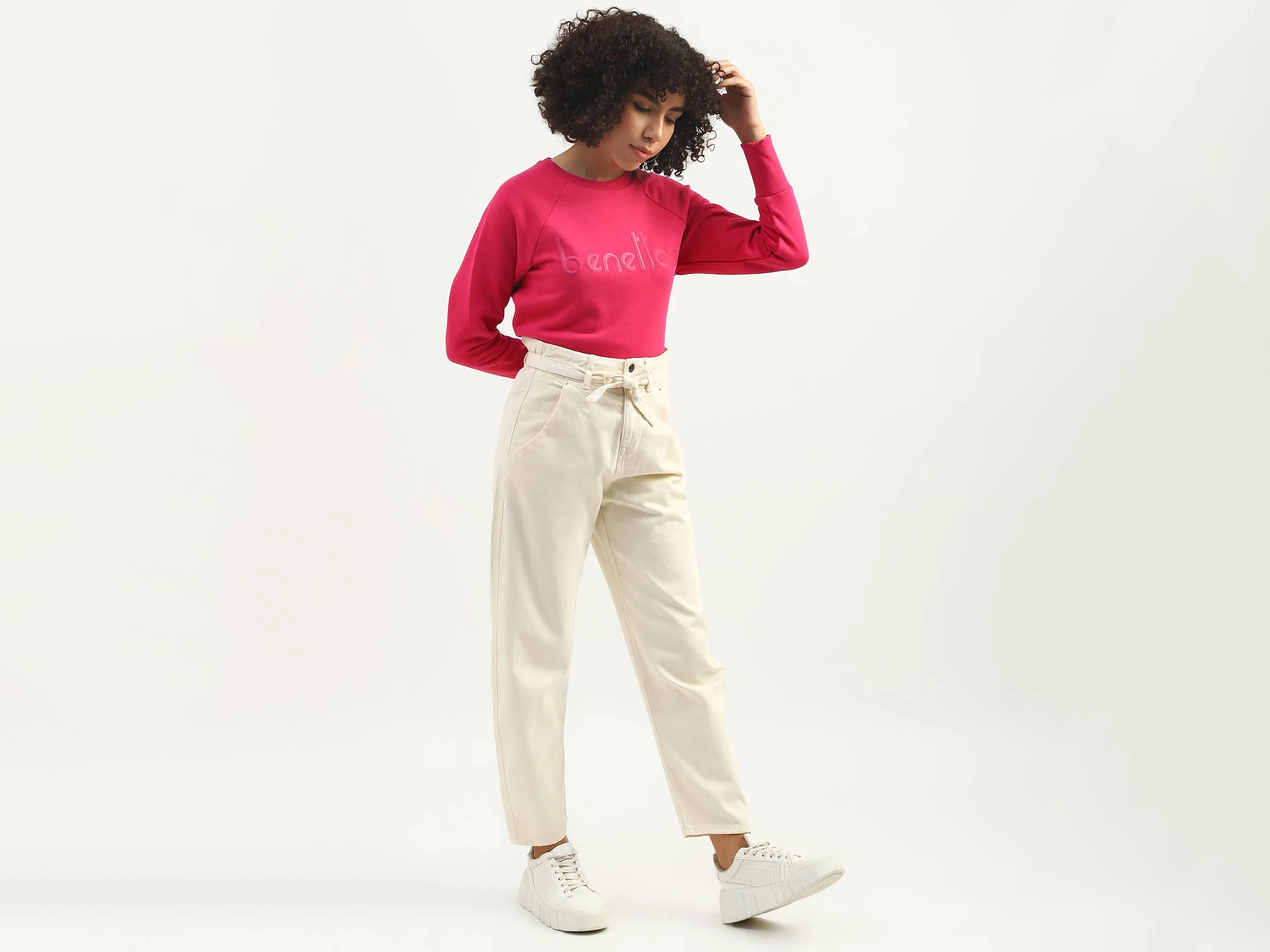 Women Solid Round Neck Sweatshirt