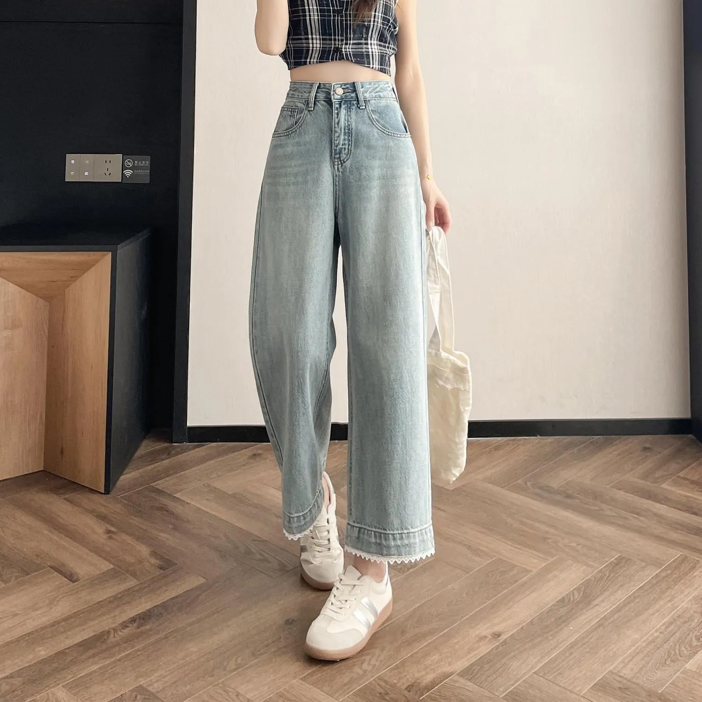 Women’s Ankle Cut Capri Jean with Cuffed Hem for a Trendy Look