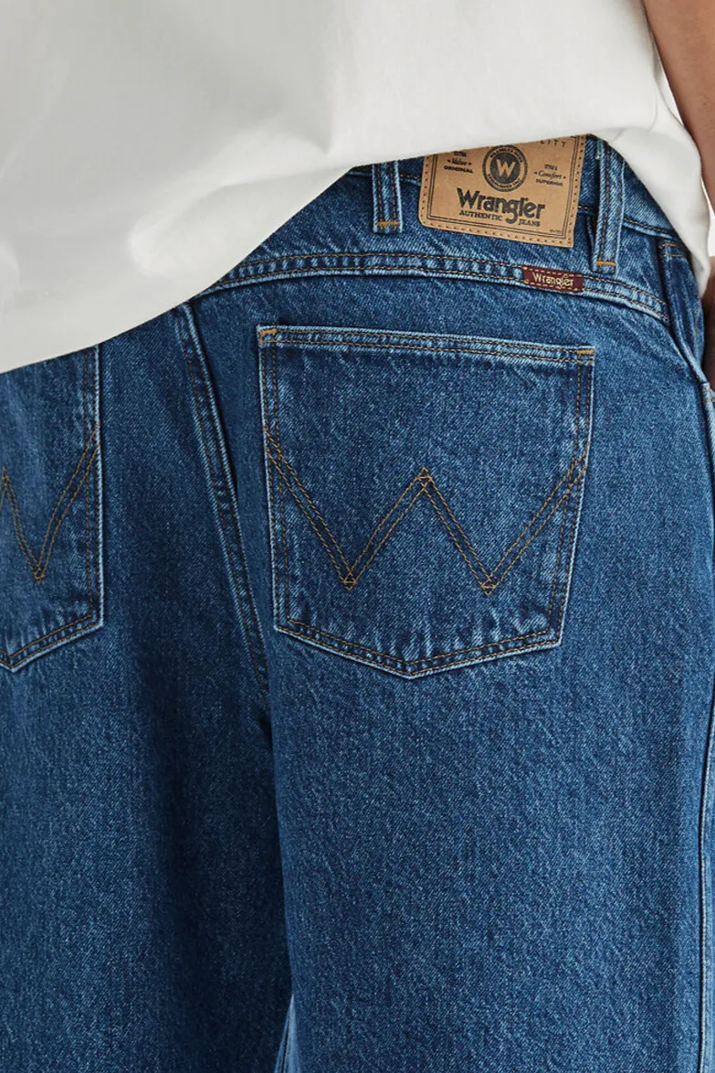 WRANGLER SLACKER RELAXED JEAN - RISING INDIGO